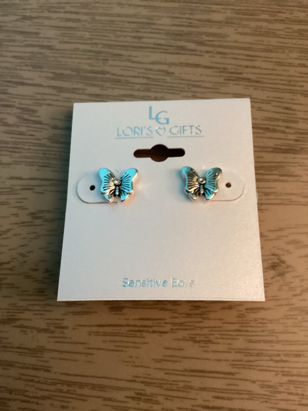 Lori’s Gifts Silvertone Butterfly Earrings New